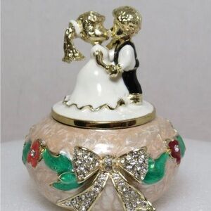 Bride Groom Vintage Wedding Newlywed Metal Hinged Enamel Trinket Box Gift RARE